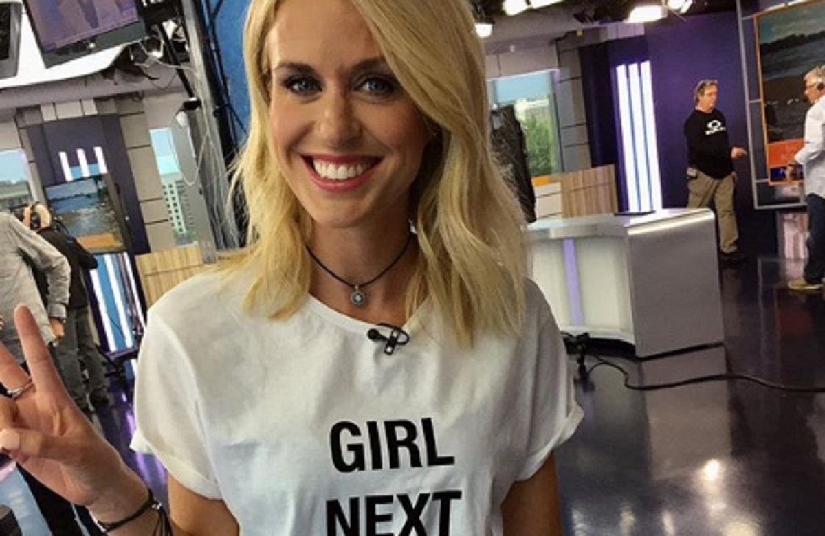 Anouk Meunier vole la vedette avec ses tenues magnifiques. Wow!