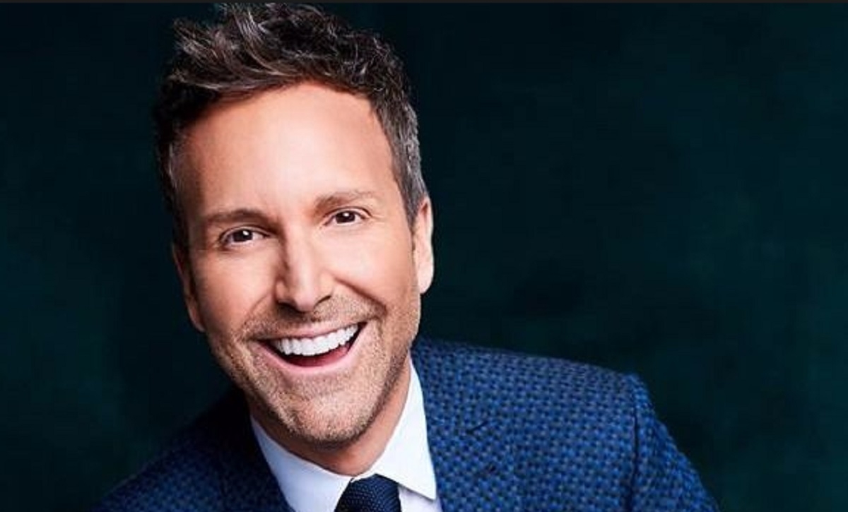 ric Salvail : Bientt de retour sur nos crans?