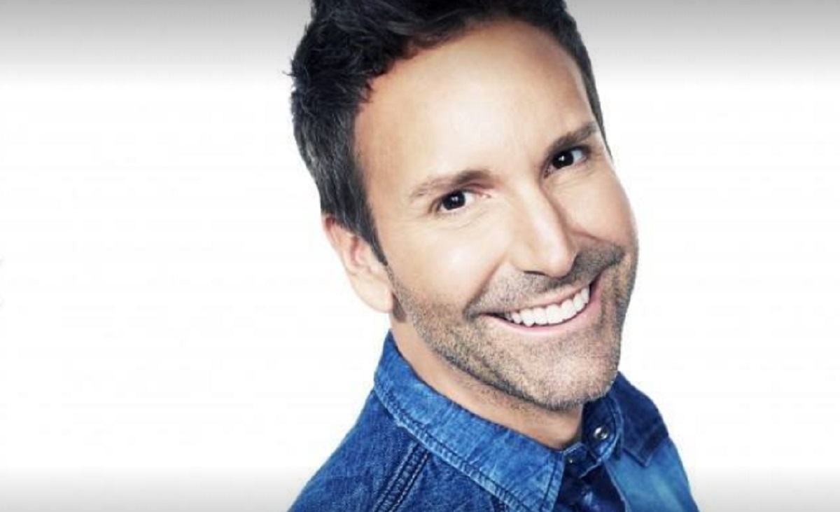 Beaucoup d'internautes dmolis face  l'annonce du non-retour d'ric Salvail...