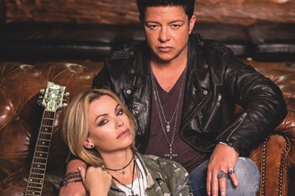 ric Lapointe donne son appui  Caroline Nron sur les rseaux sociaux