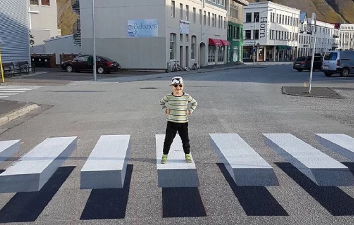 En Islande, une ville peint un passage pour pitons 3D pour freiner les vhicules