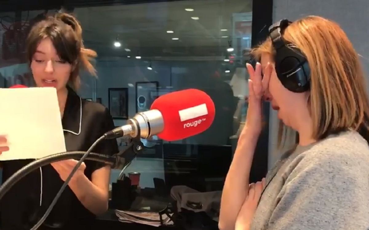 Suite � l'�mouvant message de sa fille, M�lanie Maynard fond en larmes en direct � la radio..