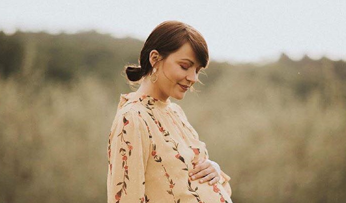 Vanessa Pilon publie des photos de sa grossesse  couper le souffle