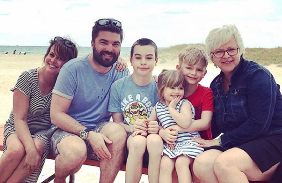 Voici toutes les plus belles photos de famille de Patricia Paquin et Louis-Franois Marcotte